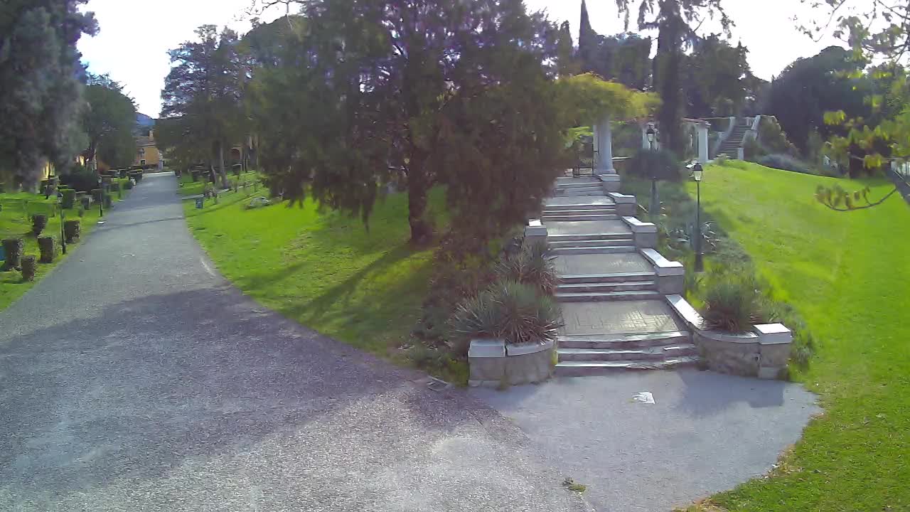 Spletna kamera park Coronini Kronberg – Gorica