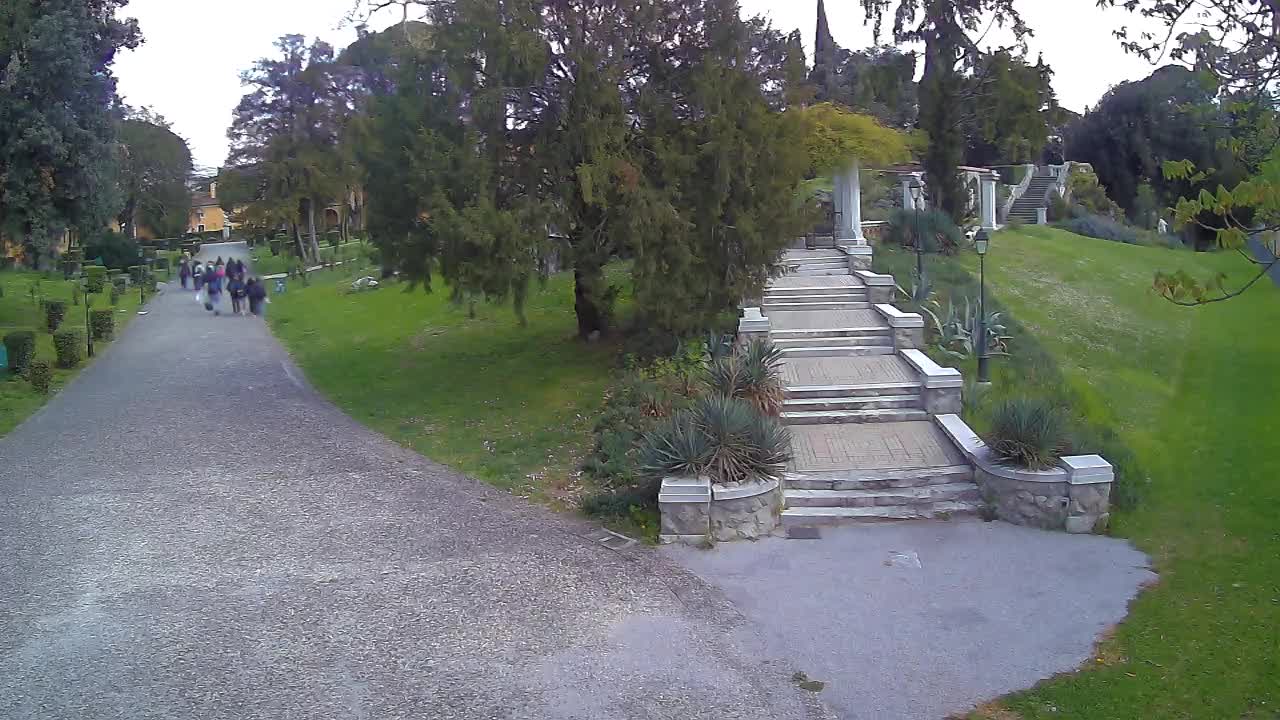 Parco Coronini-Cronberg Live Webcam – Green Oasis