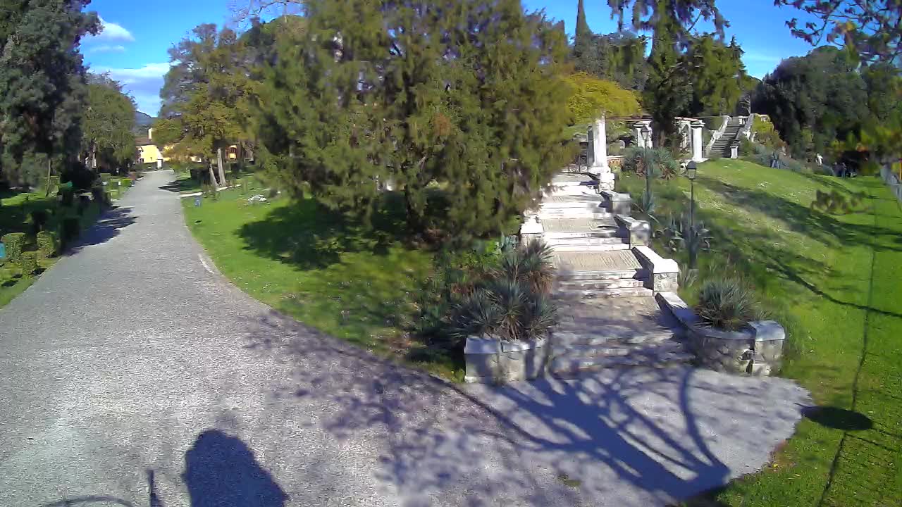 Parco Coronini-Cronberg Live Webcam – Green Oasis