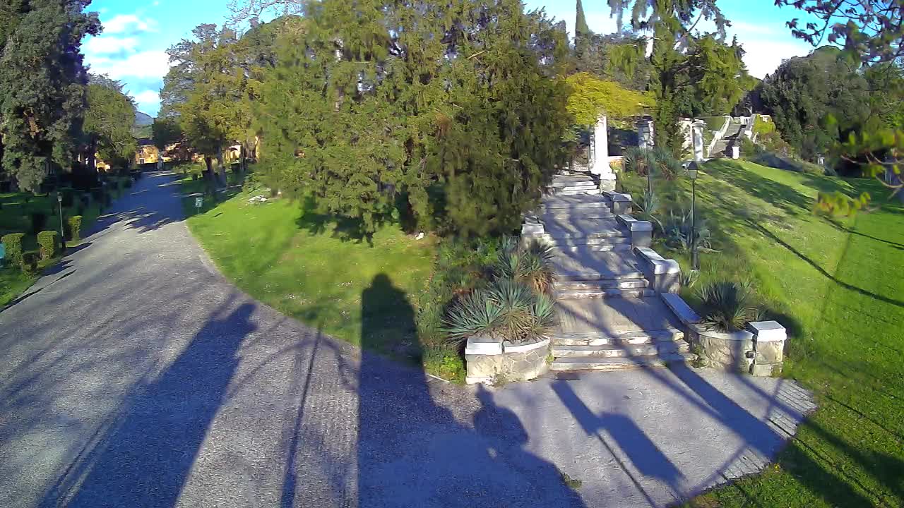 Parco Coronini-Cronberg Live Webcam – Green Oasis