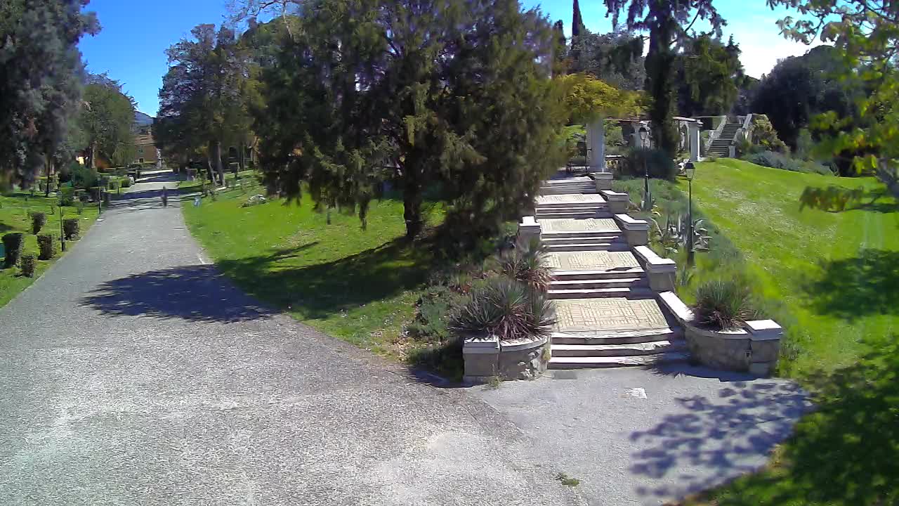 Parco Coronini-Cronberg Live Webcam – Green Oasis