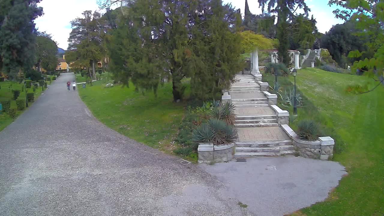 Spletna kamera park Coronini Kronberg – Gorica