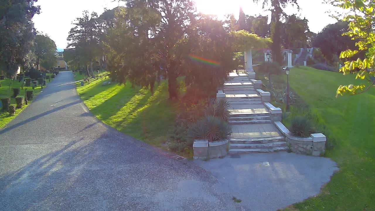 Parco Coronini-Cronberg Live Webcam – Green Oasis