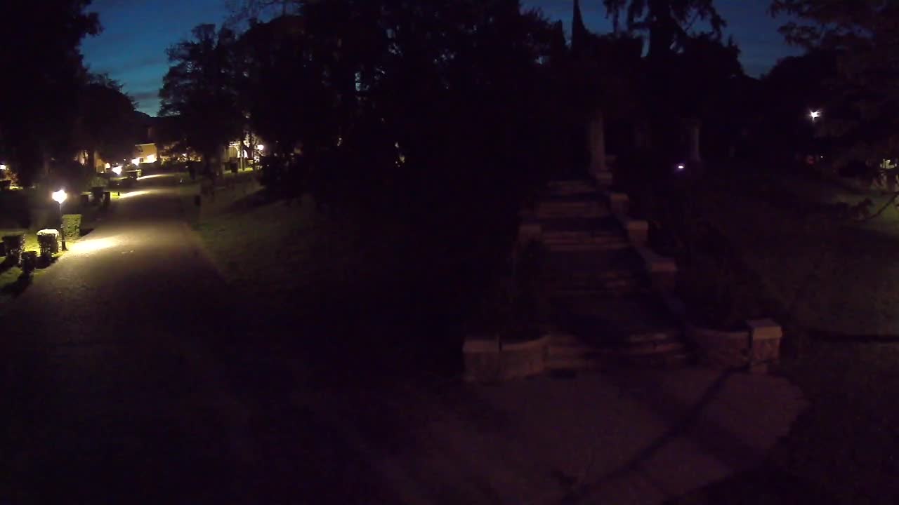 Parco Coronini-Cronberg Live Webcam – Green Oasis