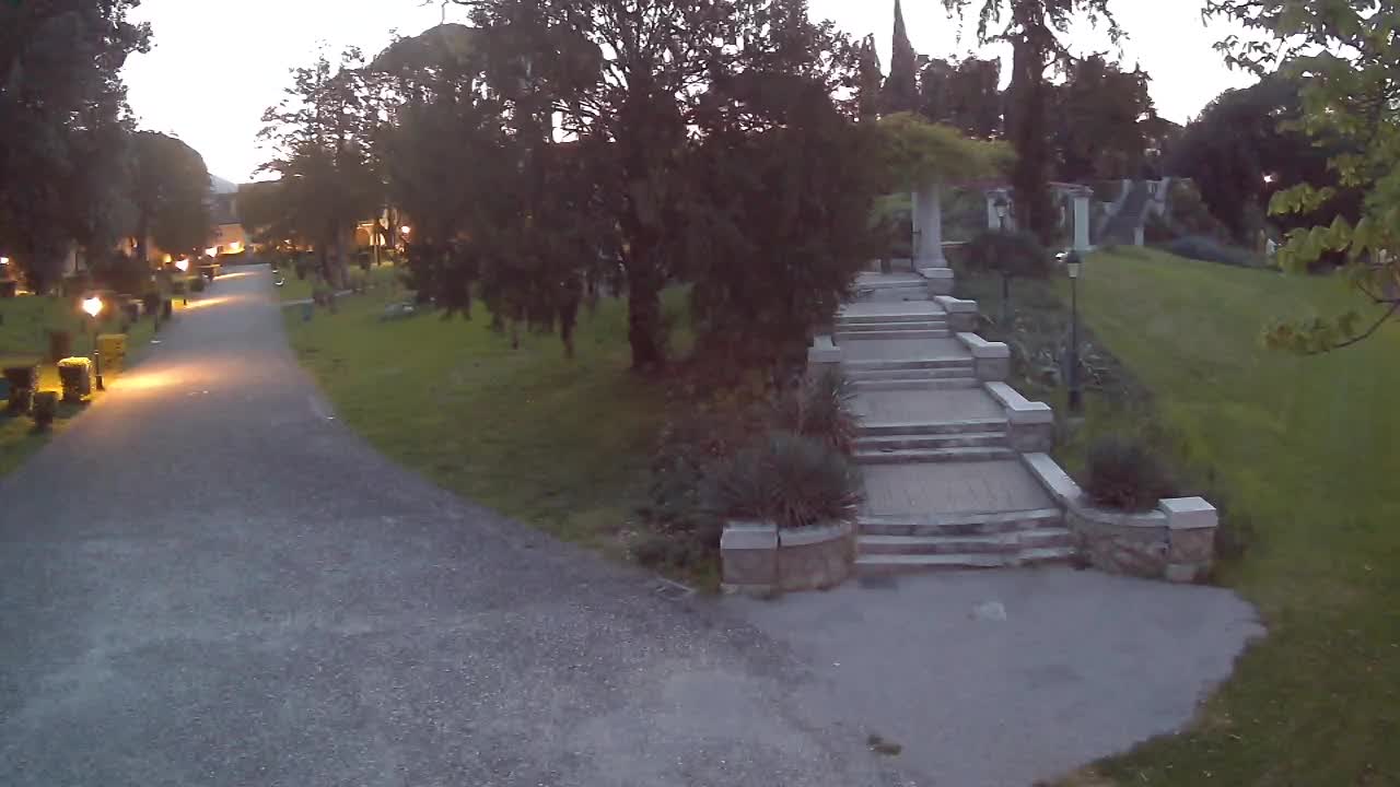 Spletna kamera park Coronini Kronberg – Gorica