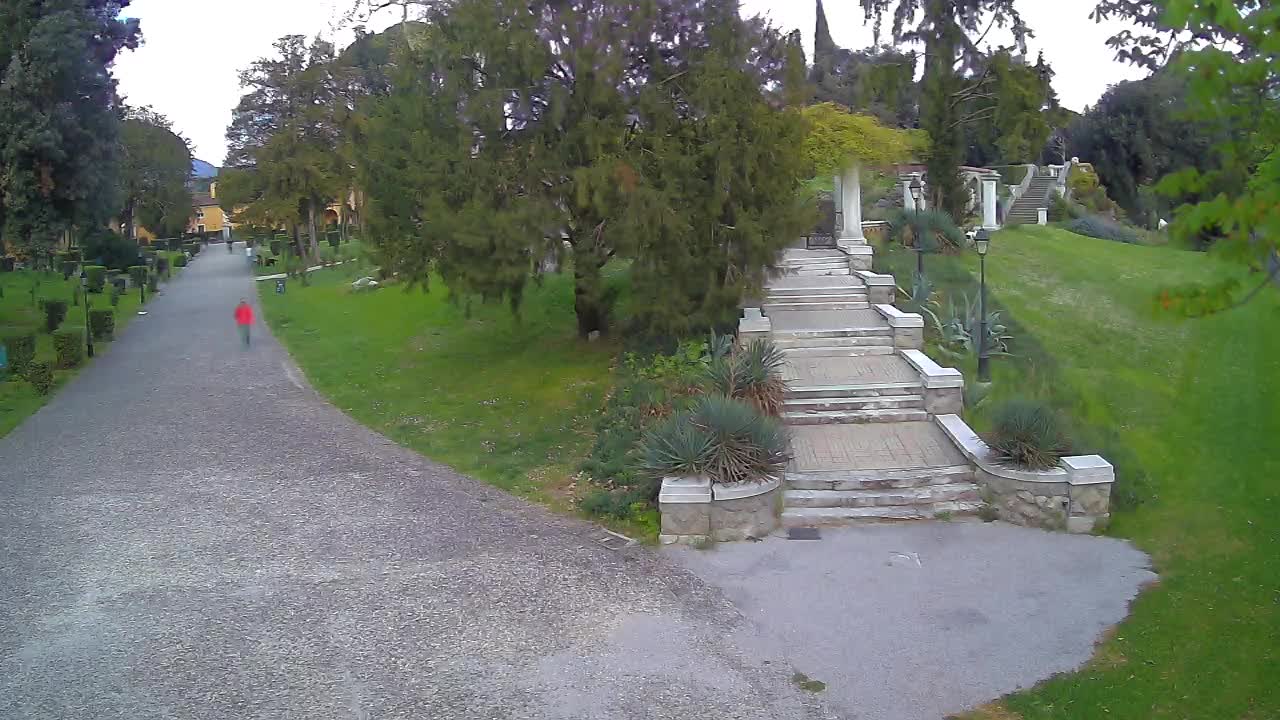 Parco Coronini-Cronberg Live Webcam – Green Oasis