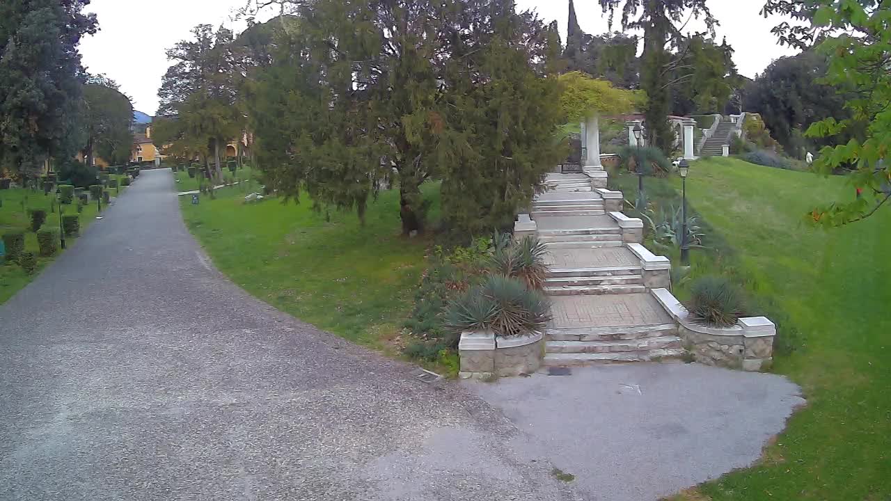 Spletna kamera park Coronini Kronberg – Gorica