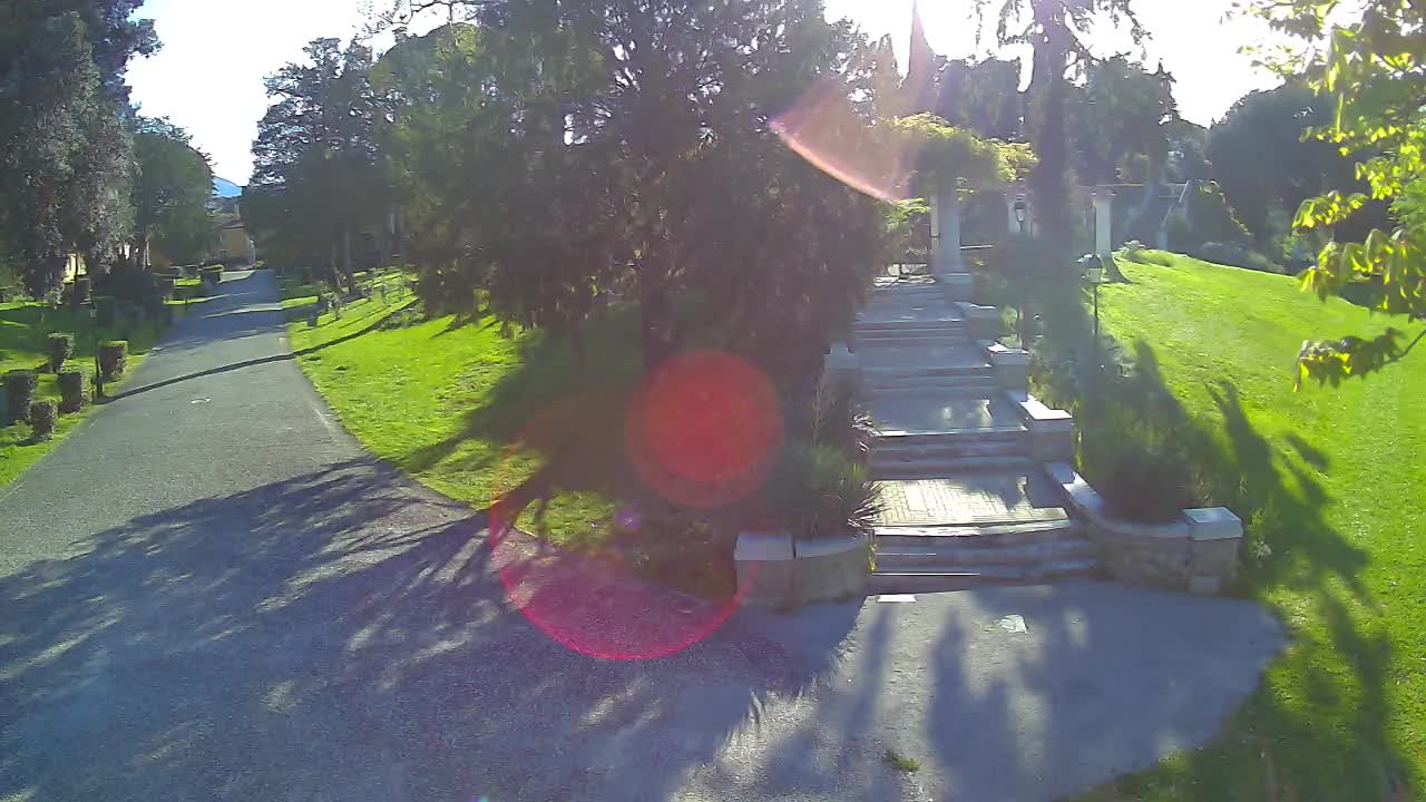 Spletna kamera park Coronini Kronberg – Gorica