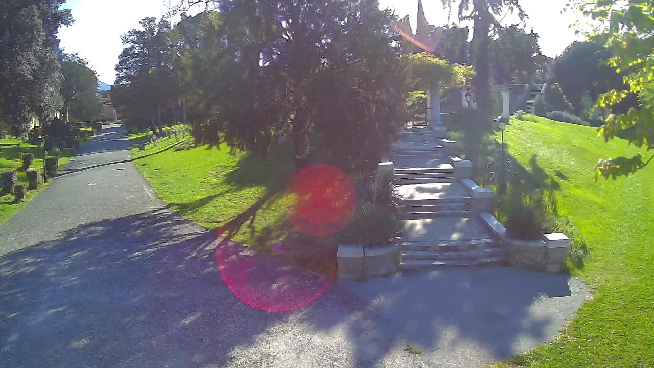 Spletna kamera park Coronini Kronberg – Gorica