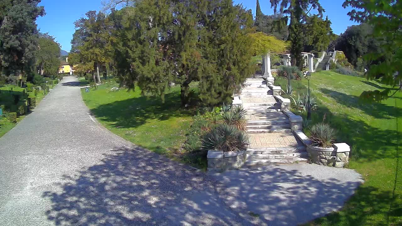 Parco Coronini-Cronberg Live Webcam – Green Oasis
