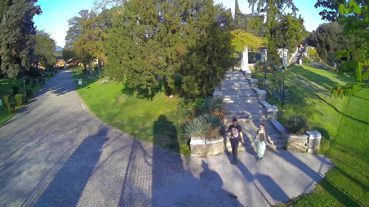 Parco Coronini-Cronberg Live Webcam – Green Oasis