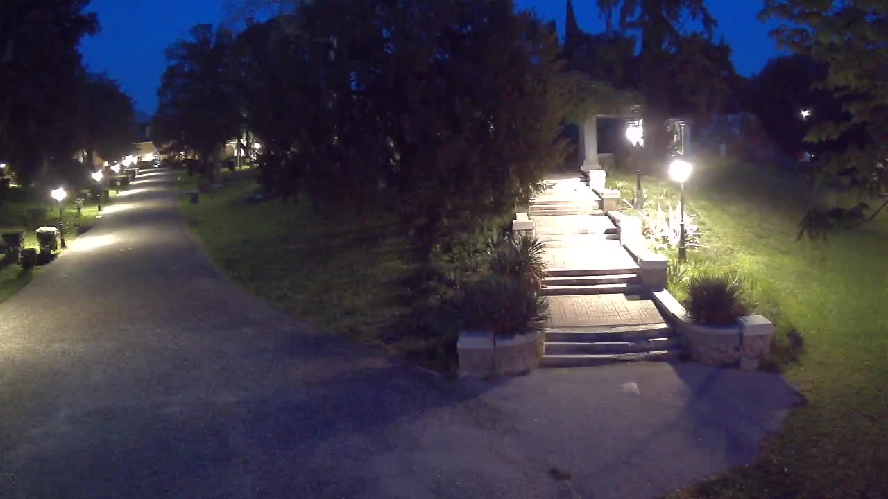 Parco Coronini-Cronberg Live Webcam – Green Oasis