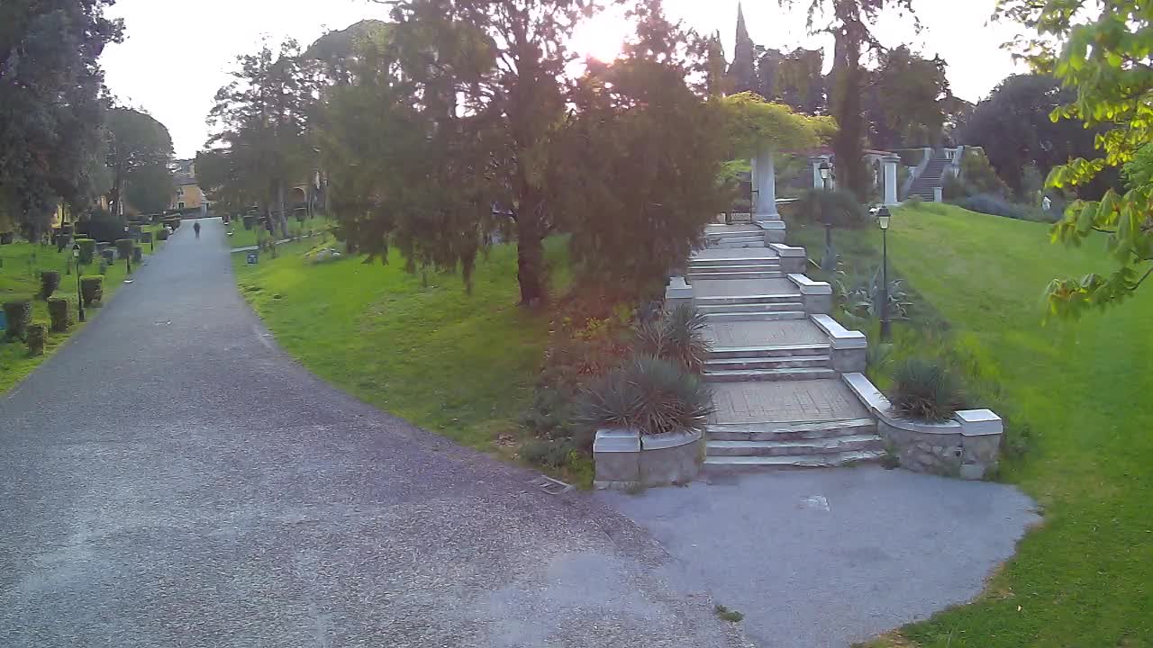 Parco Coronini-Cronberg Live Webcam – Green Oasis
