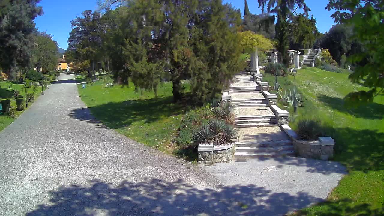 Parco Coronini-Cronberg Live Webcam – Green Oasis