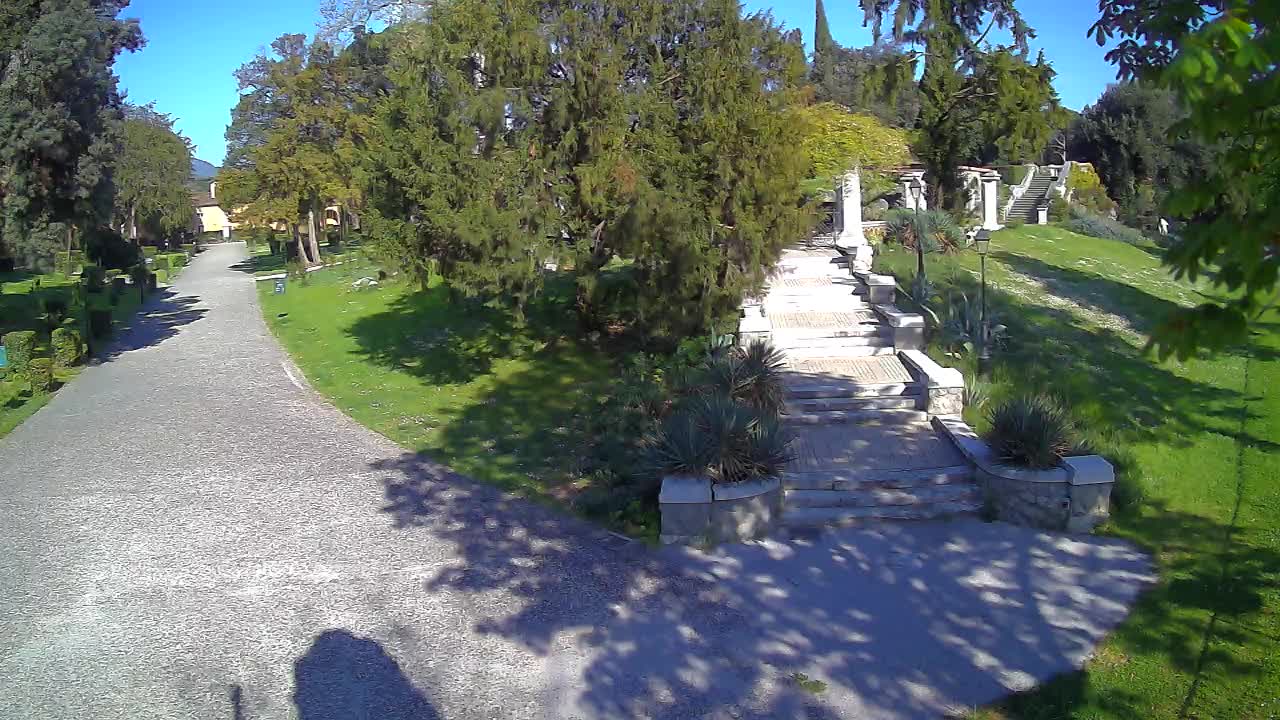 Spletna kamera park Coronini Kronberg – Gorica