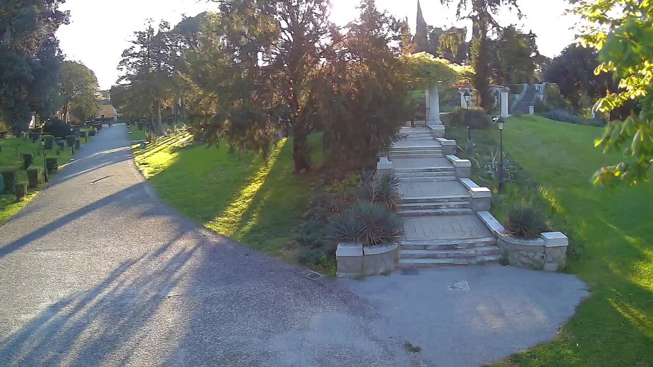 Spletna kamera park Coronini Kronberg – Gorica