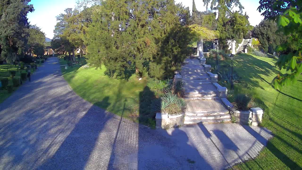 Parco Coronini-Cronberg Live Webcam – Green Oasis