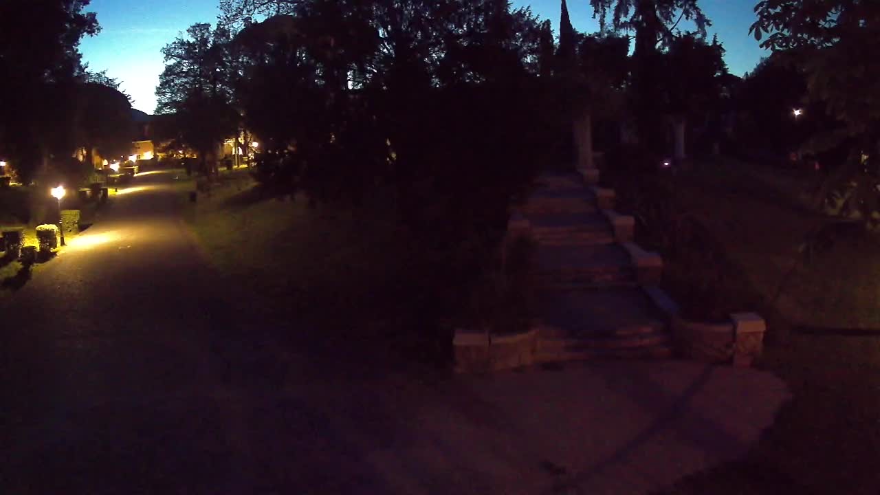 Spletna kamera park Coronini Kronberg – Gorica