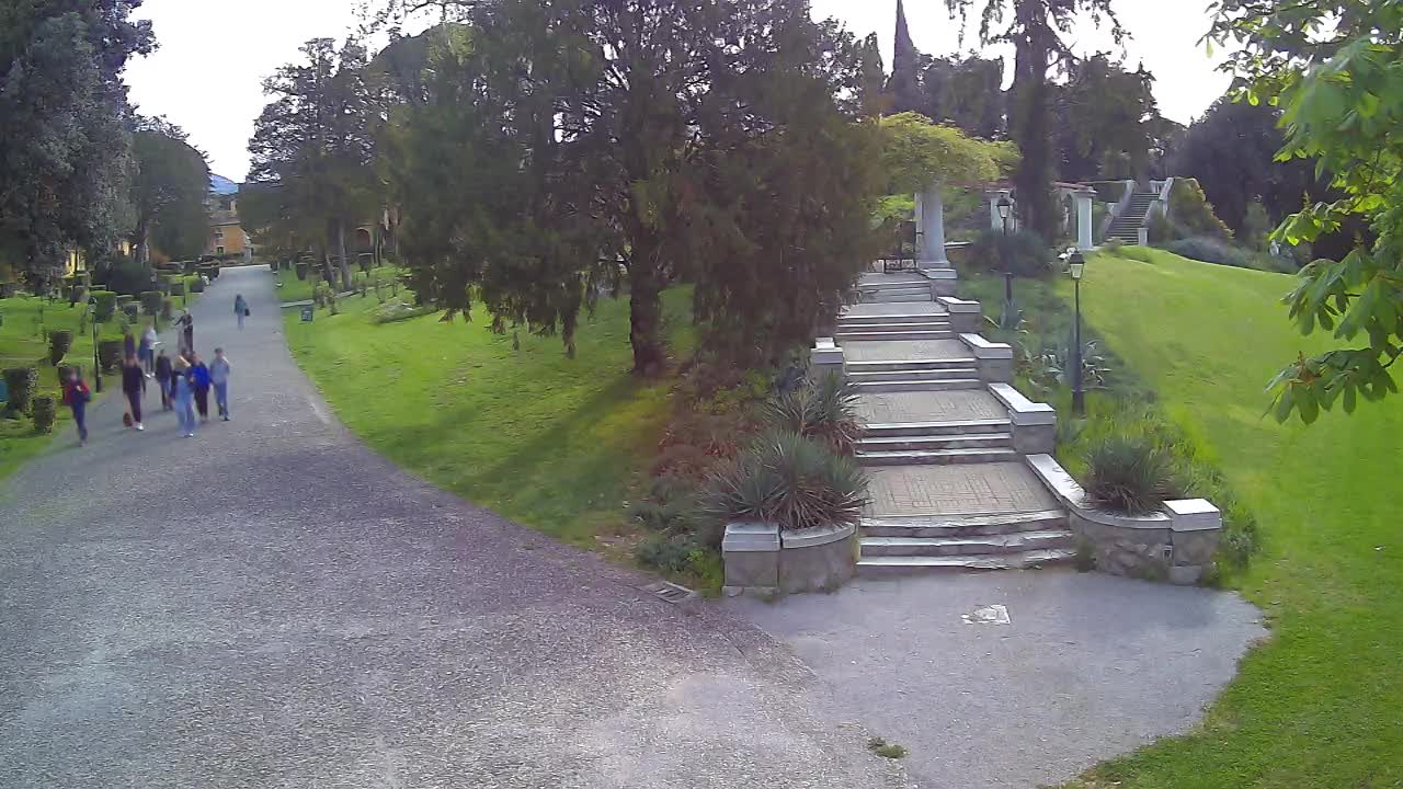 Parco Coronini-Cronberg Live Webcam – Green Oasis
