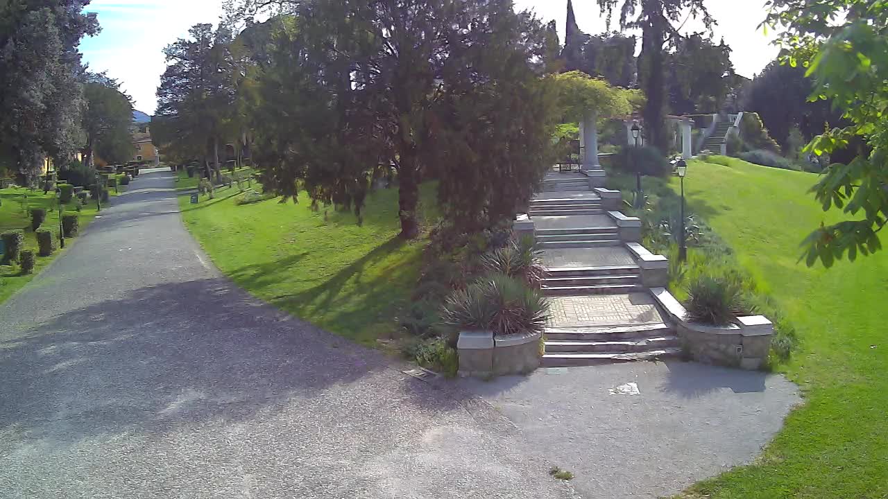 Spletna kamera park Coronini Kronberg – Gorica