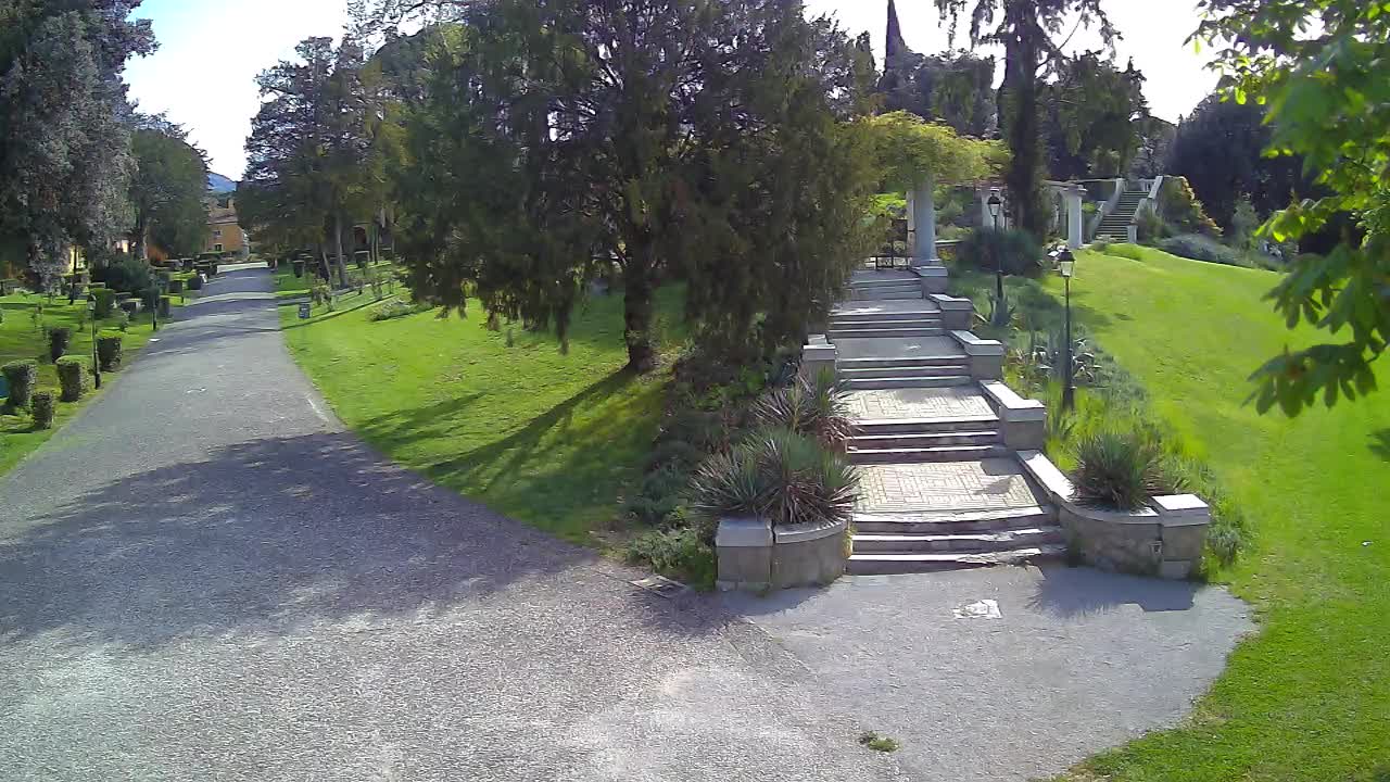 Spletna kamera park Coronini Kronberg – Gorica