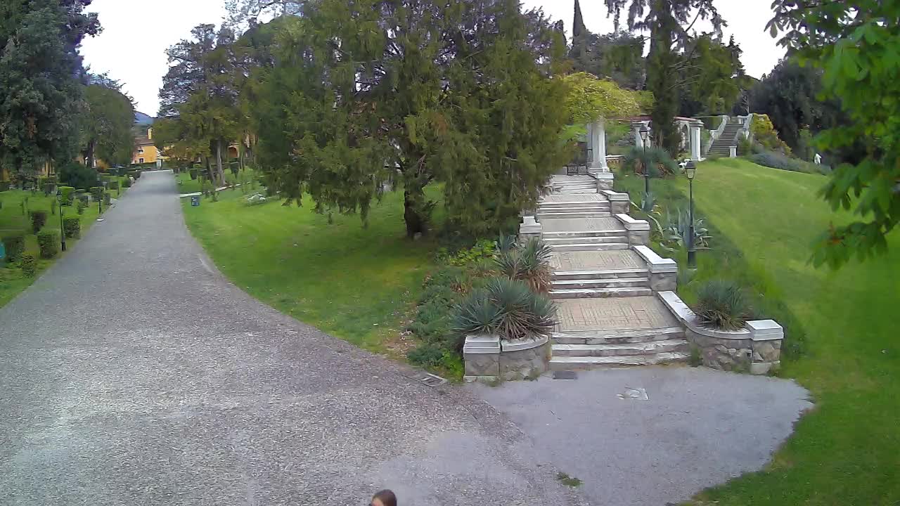 Parco Coronini-Cronberg Live Webcam – Green Oasis