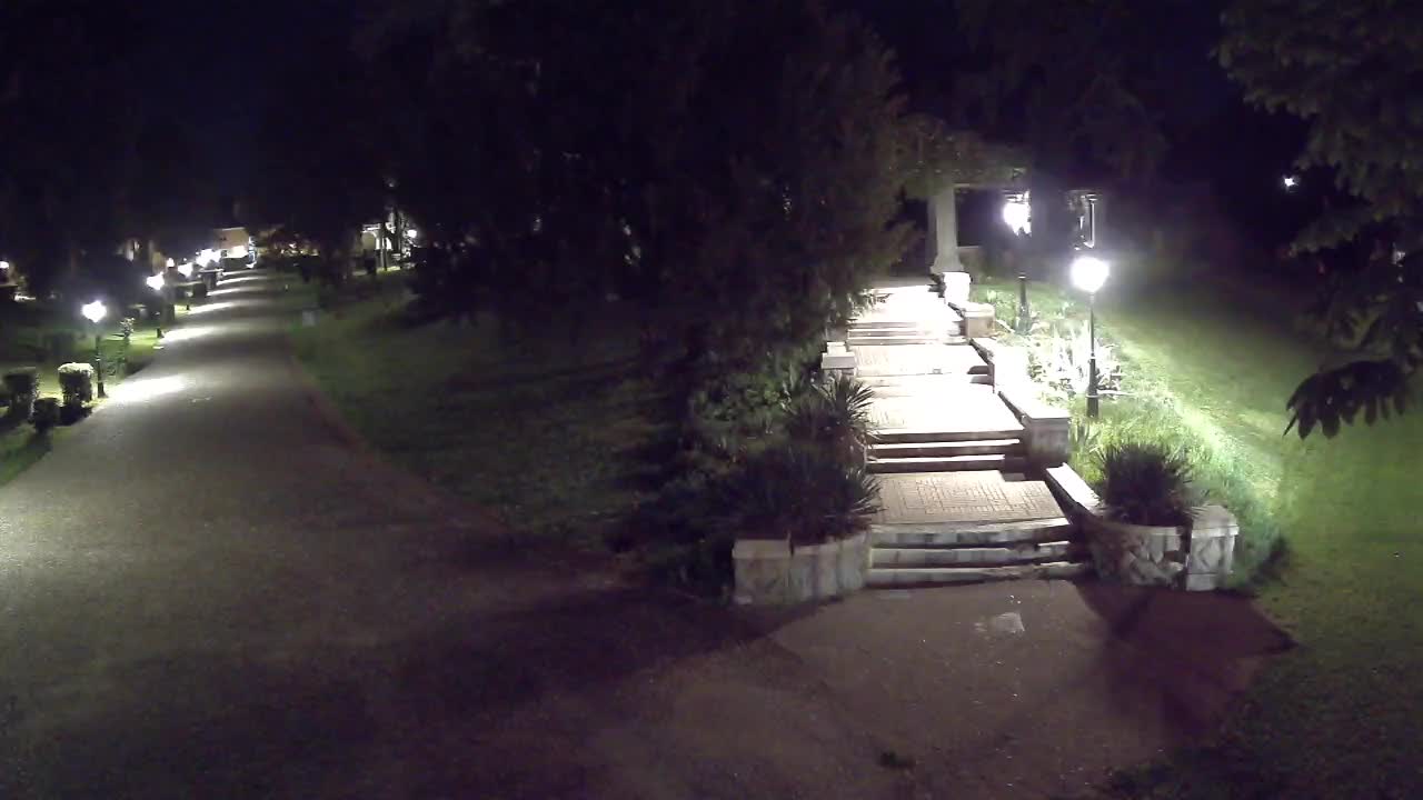 Parco Coronini-Cronberg Live Webcam – Green Oasis