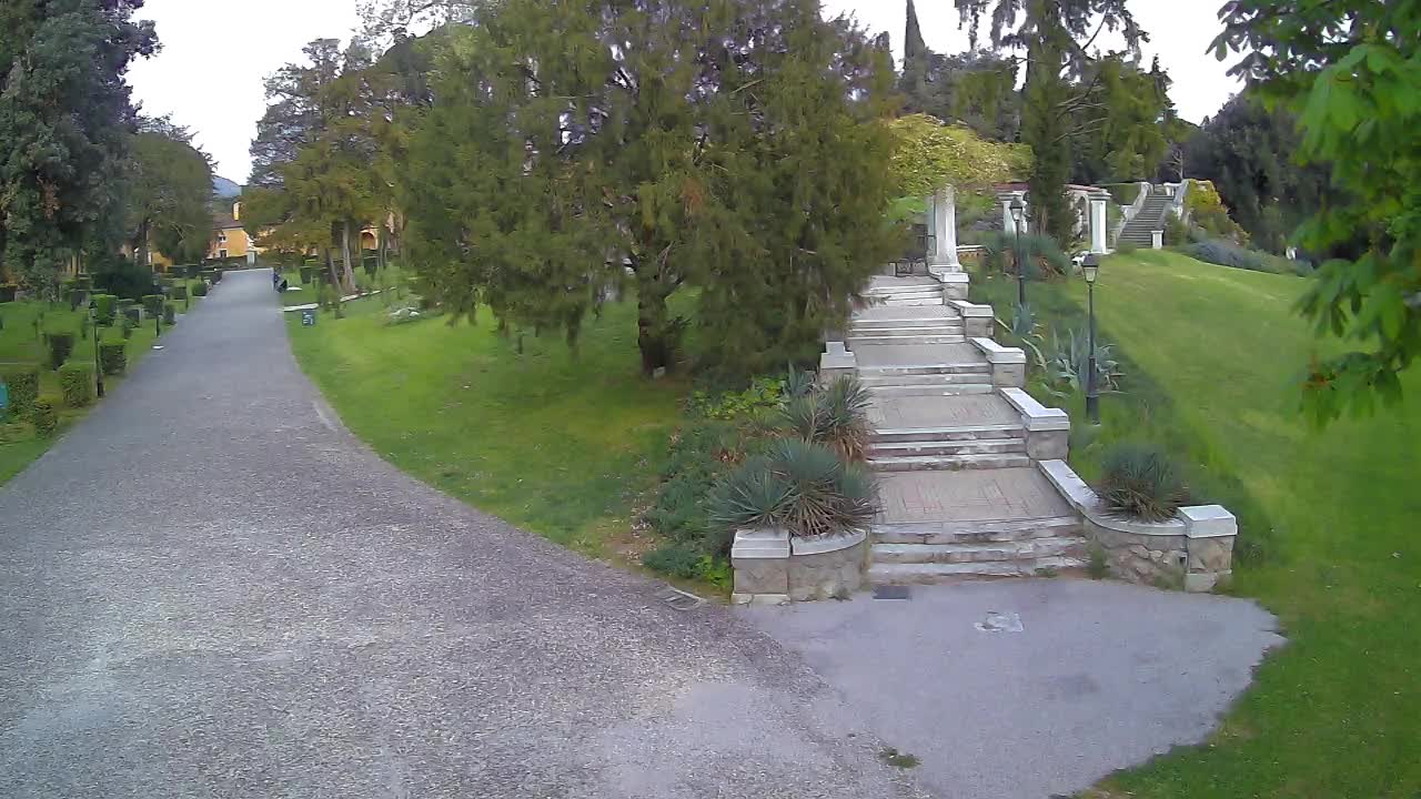 Spletna kamera park Coronini Kronberg – Gorica