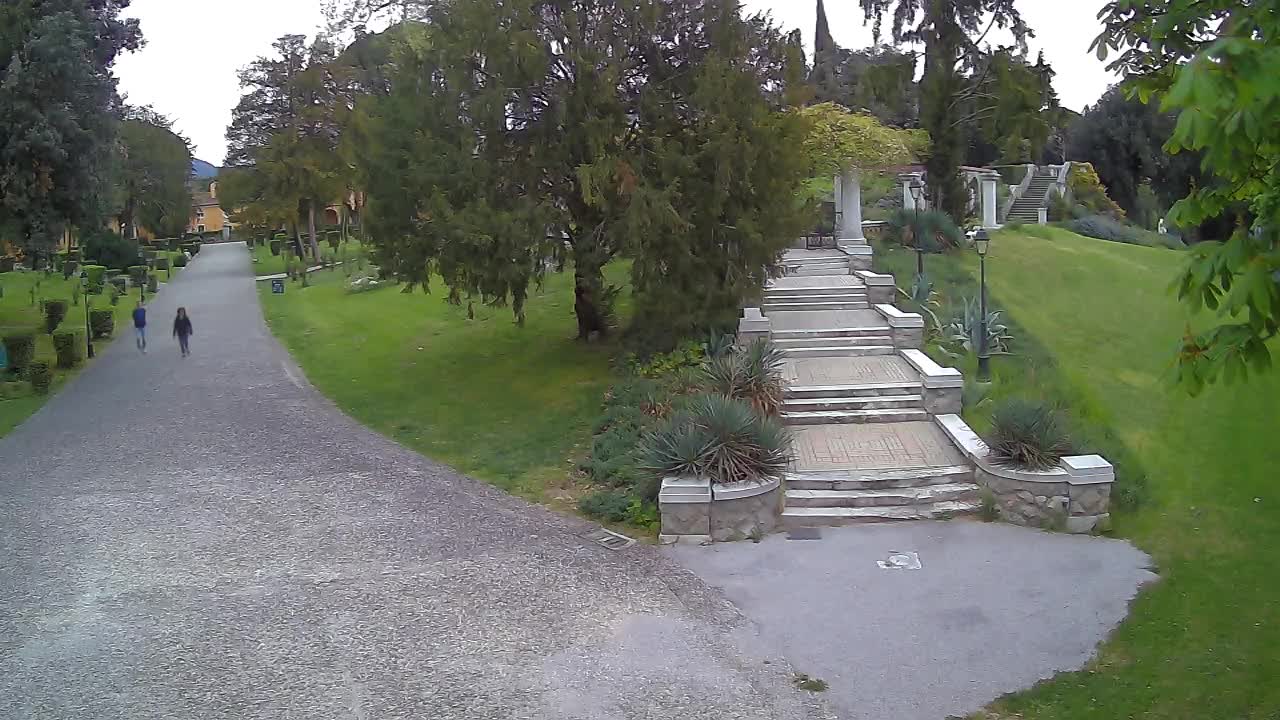 Spletna kamera park Coronini Kronberg – Gorica
