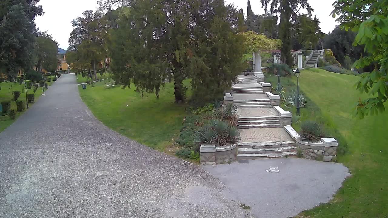 Spletna kamera park Coronini Kronberg – Gorica