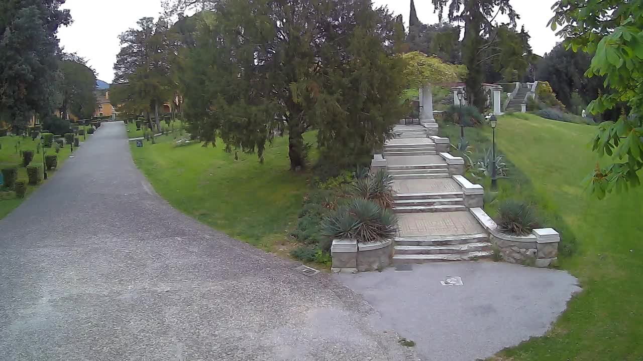 Spletna kamera park Coronini Kronberg – Gorica