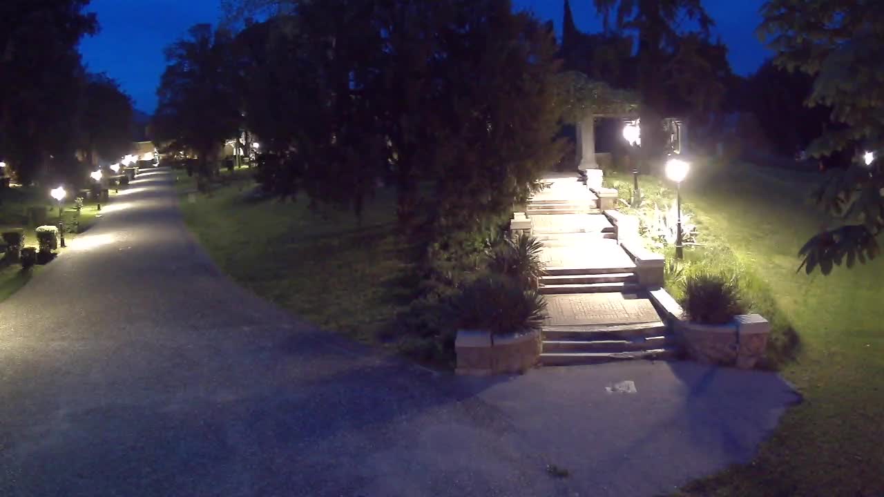 Parco Coronini-Cronberg Live Webcam – Green Oasis