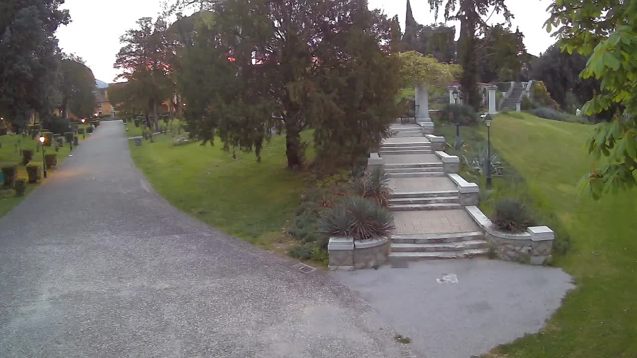Spletna kamera park Coronini Kronberg – Gorica