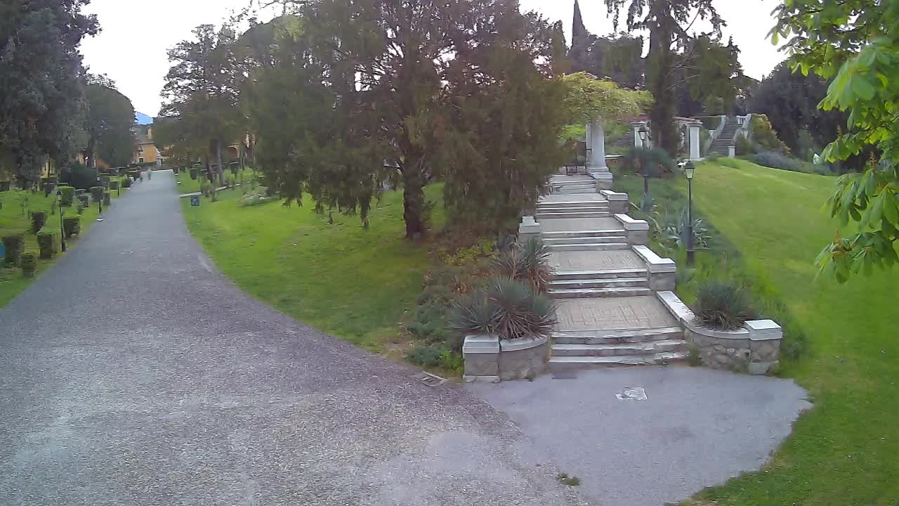 Spletna kamera park Coronini Kronberg – Gorica