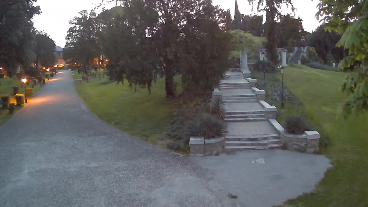 Spletna kamera park Coronini Kronberg – Gorica