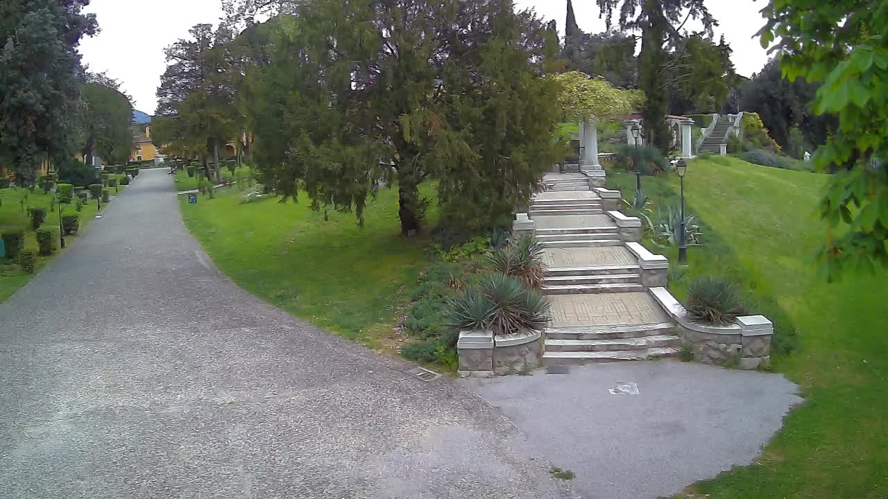 Spletna kamera park Coronini Kronberg – Gorica