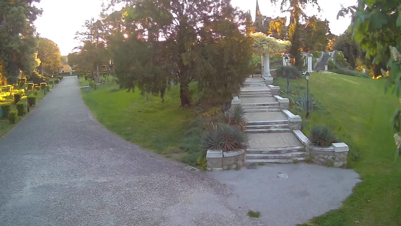 Spletna kamera park Coronini Kronberg – Gorica