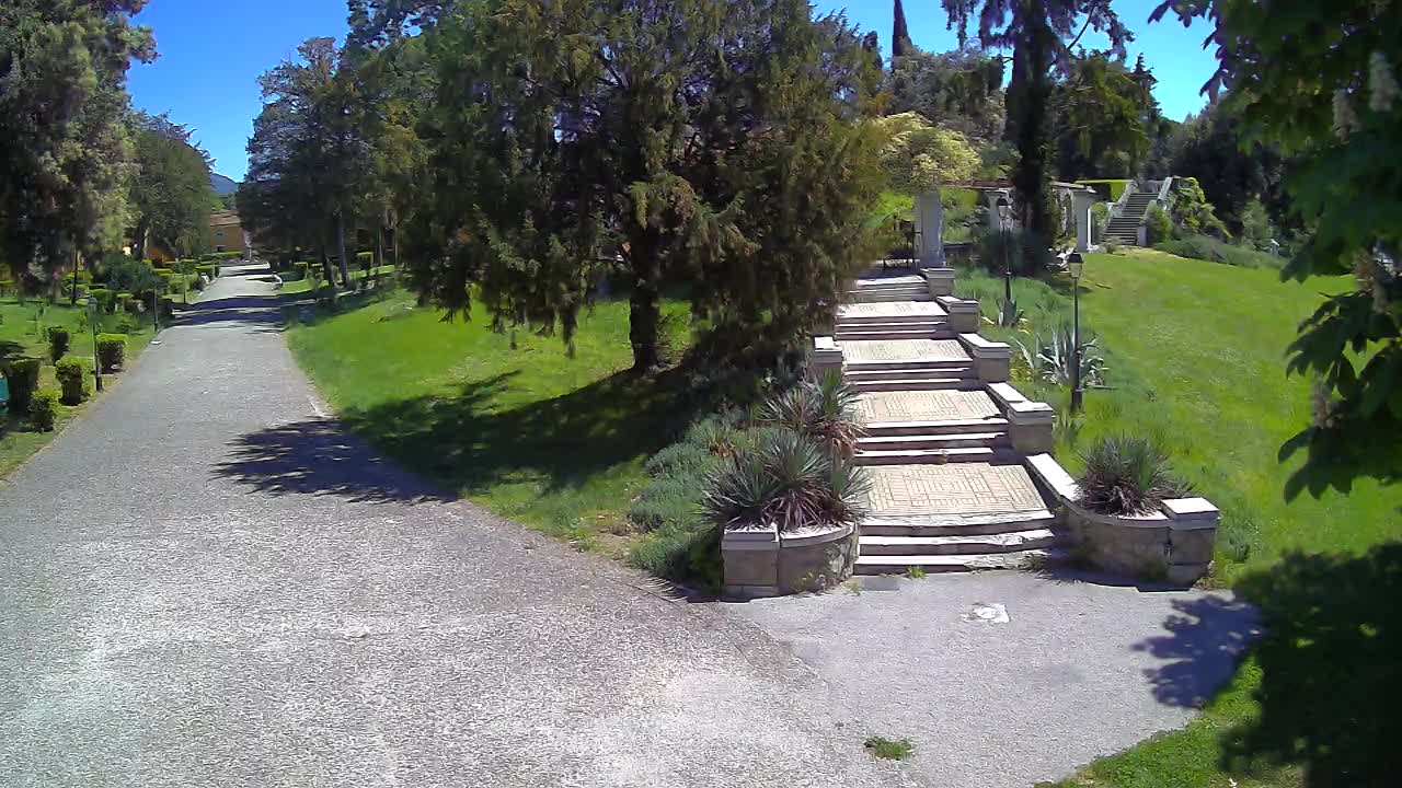 Spletna kamera park Coronini Kronberg – Gorica