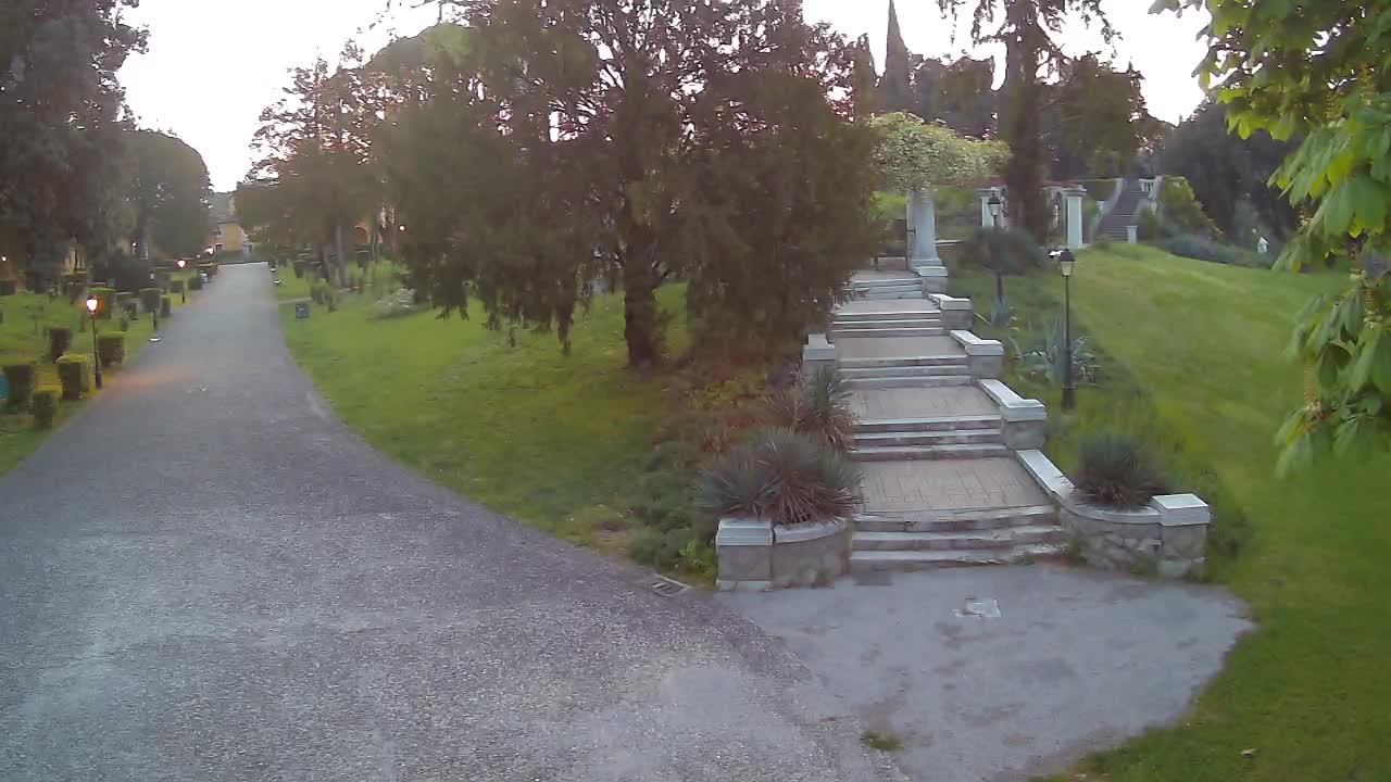Spletna kamera park Coronini Kronberg – Gorica