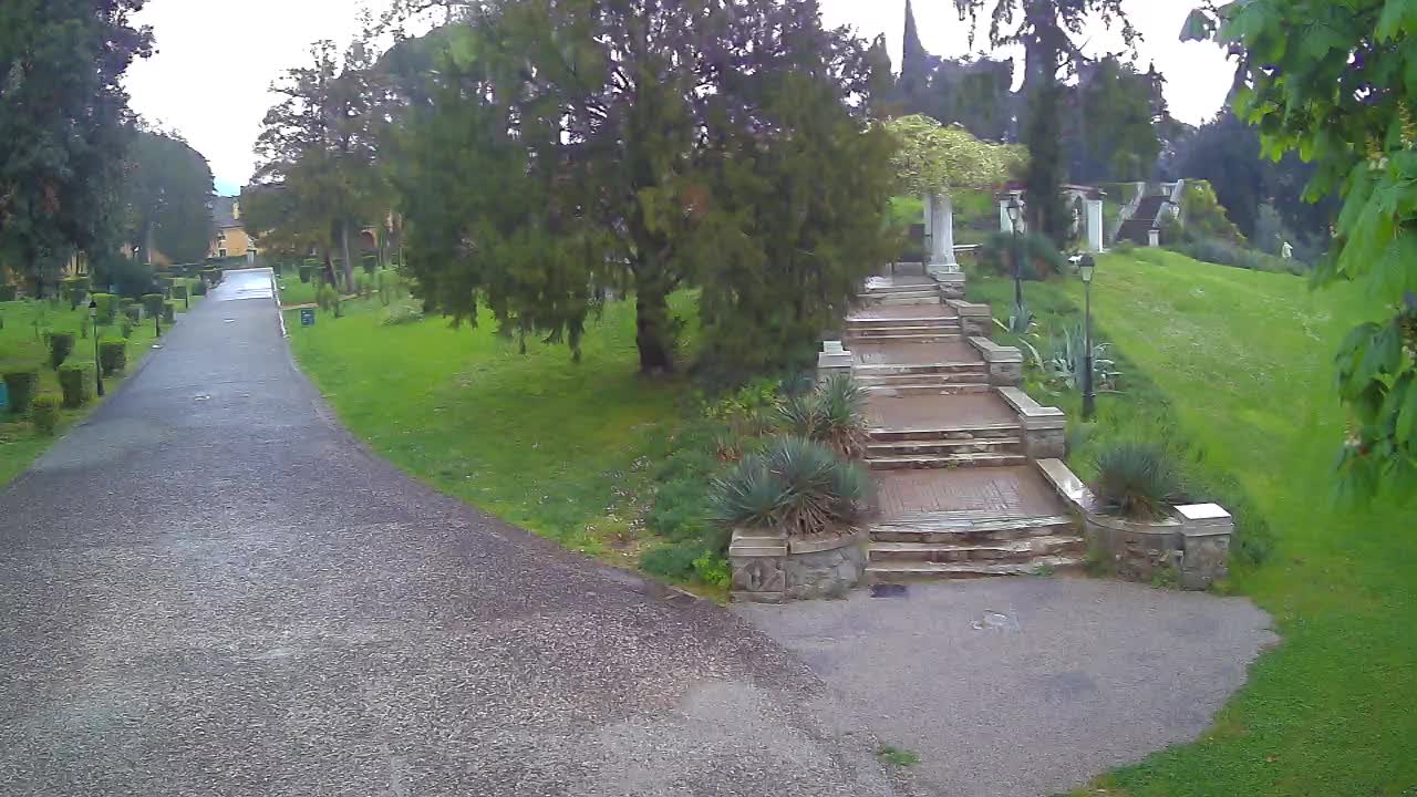 Parco Coronini-Cronberg Live Webcam – Green Oasis