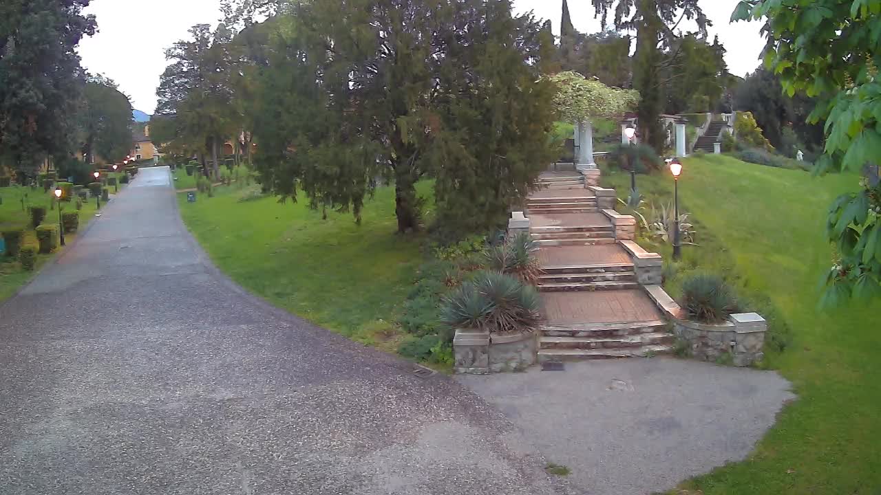 Spletna kamera park Coronini Kronberg – Gorica