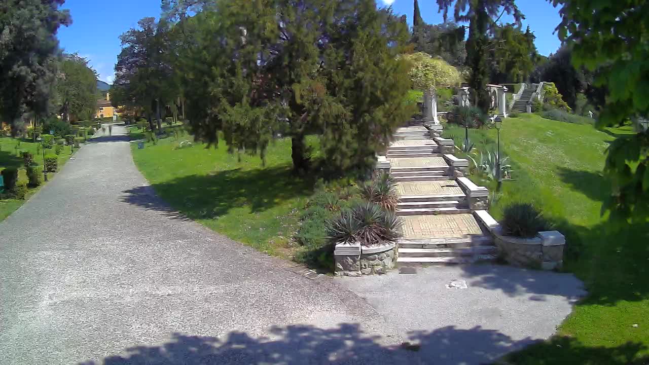 Parco Coronini-Cronberg Live Webcam – Green Oasis