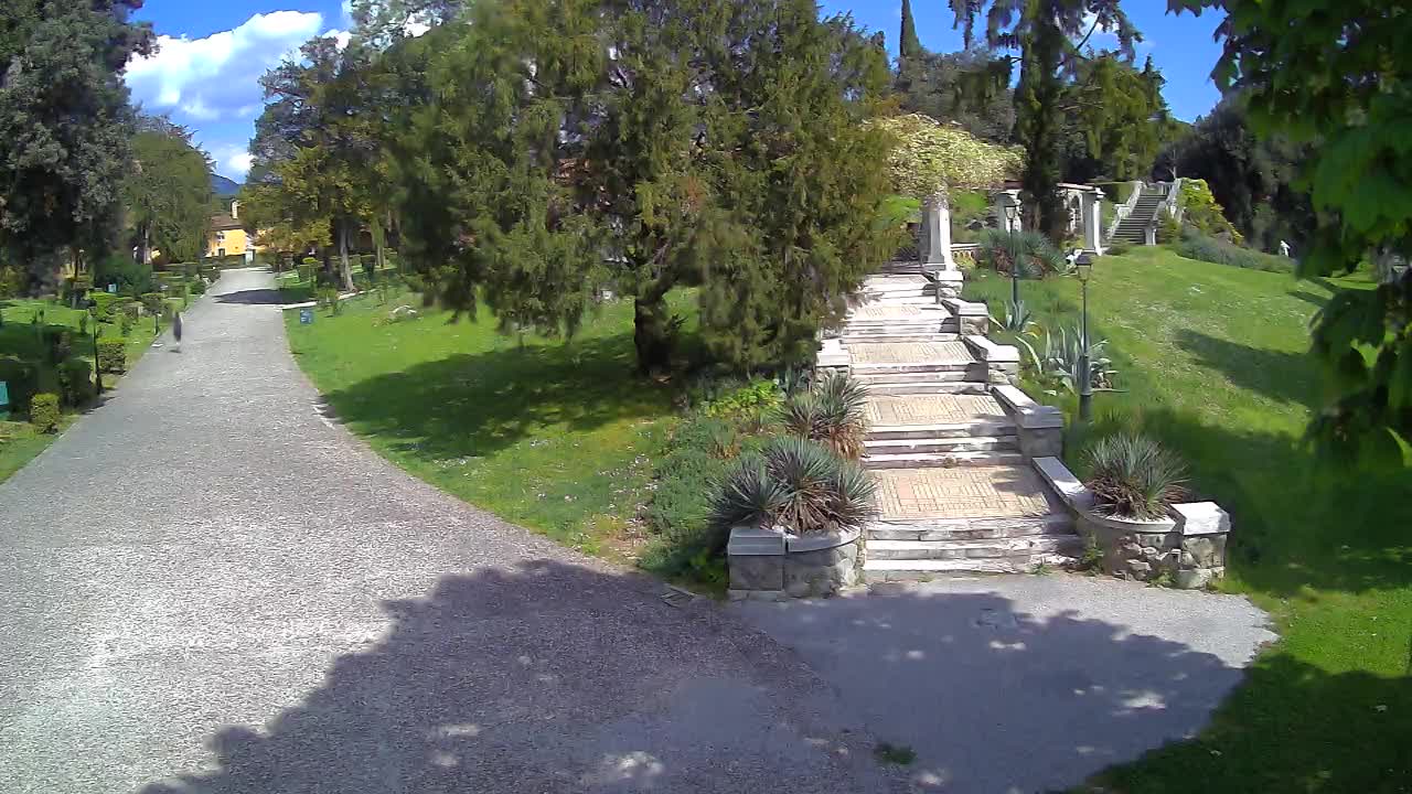 Spletna kamera park Coronini Kronberg – Gorica