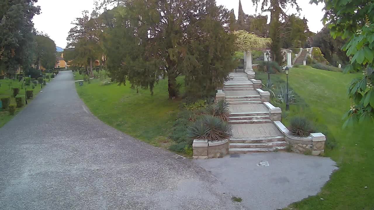 Spletna kamera park Coronini Kronberg – Gorica