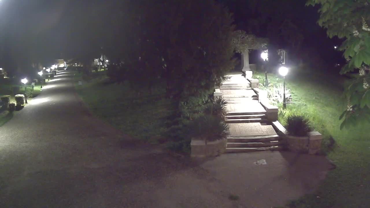 Parco Coronini-Cronberg Live Webcam – Green Oasis