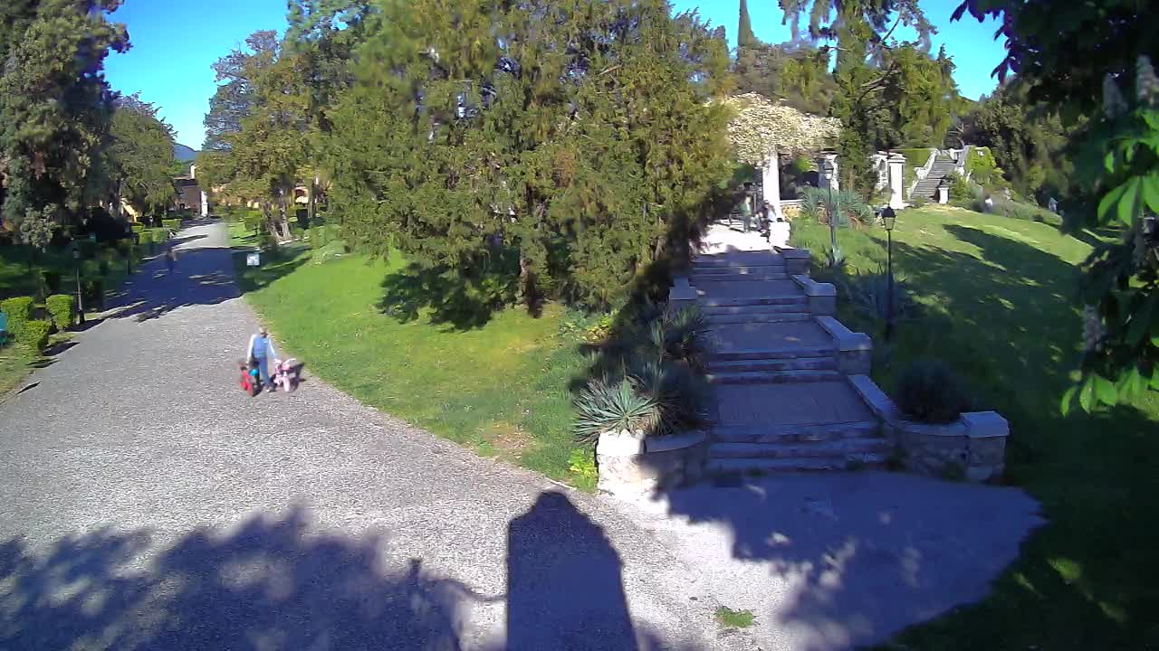 Spletna kamera park Coronini Kronberg – Gorica