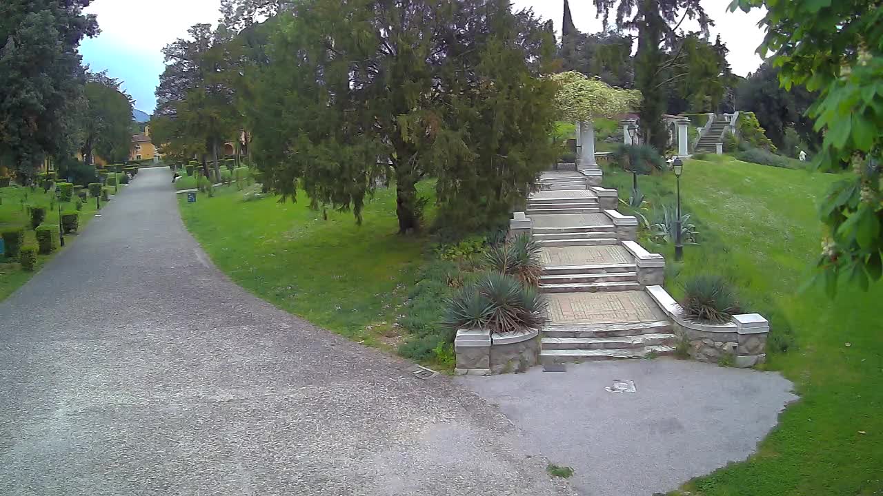 Spletna kamera park Coronini Kronberg – Gorica