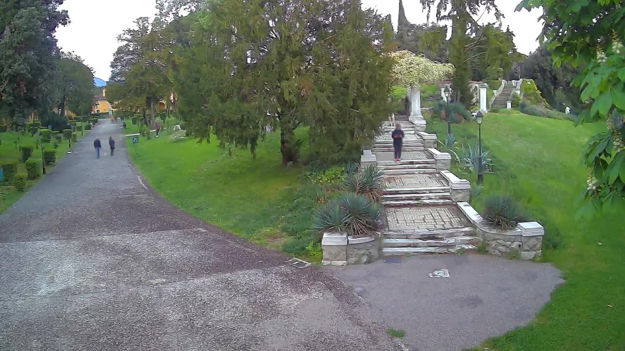 Parco Coronini-Cronberg Live Webcam – Green Oasis