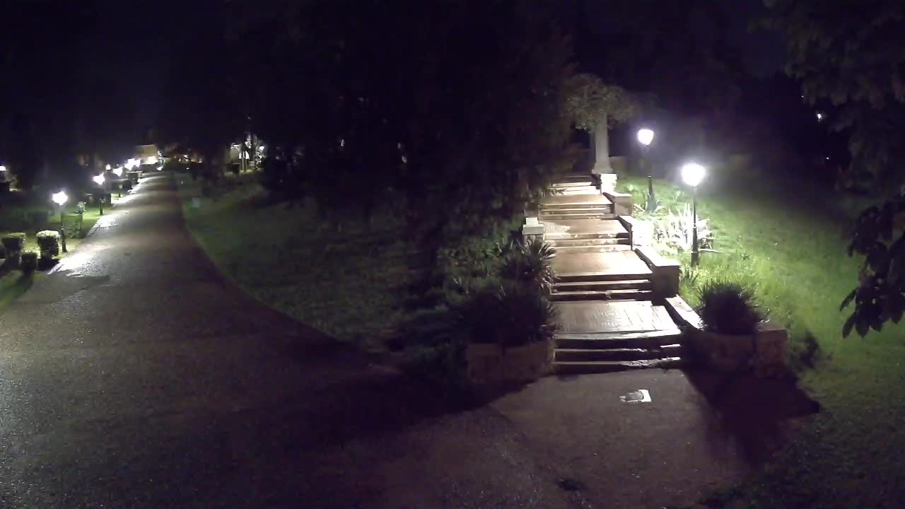 Parco Coronini-Cronberg Live Webcam – Green Oasis