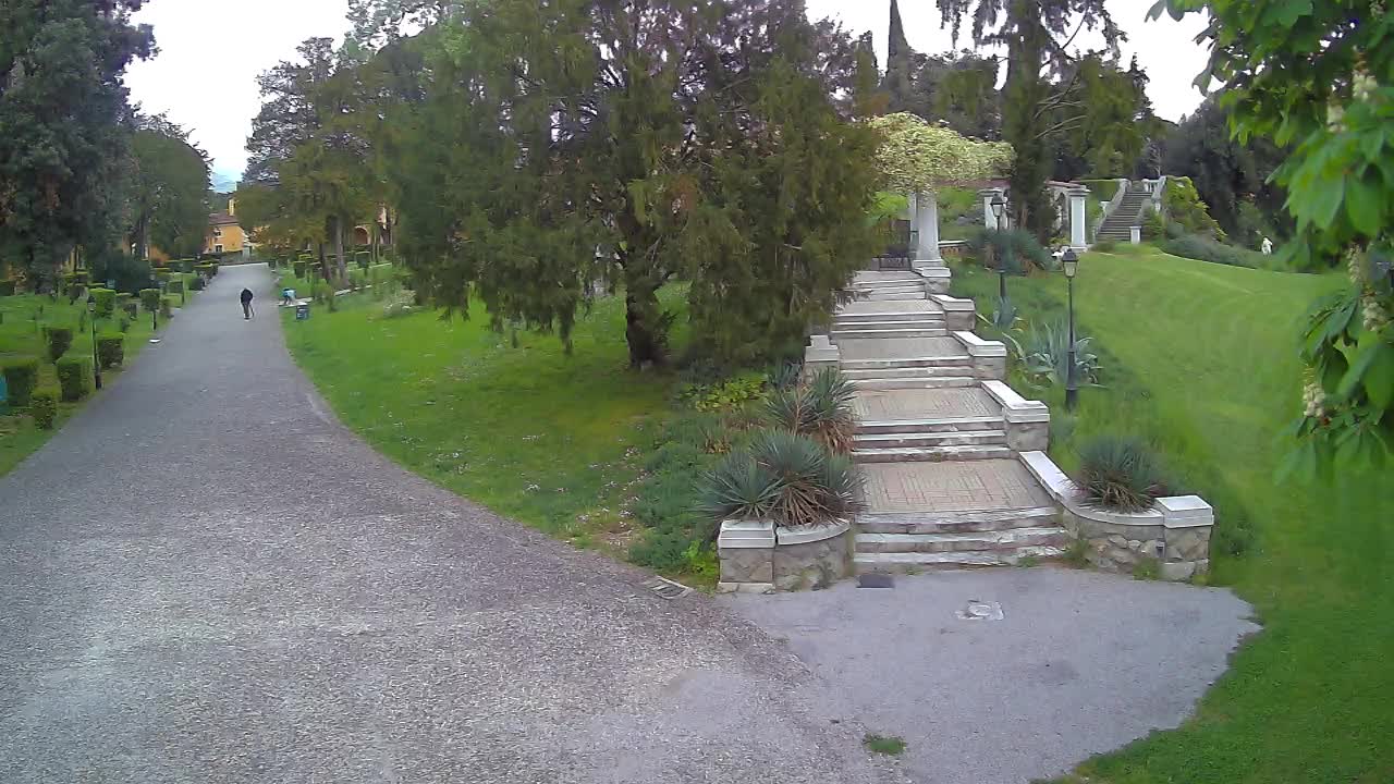 Parco Coronini-Cronberg Live Webcam – Green Oasis